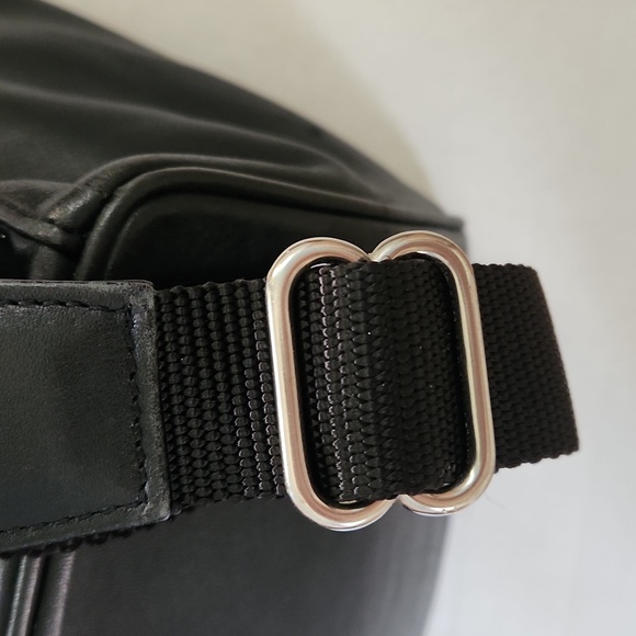 Coach Vintage Large Leather Backpack - Picture 9 of 17